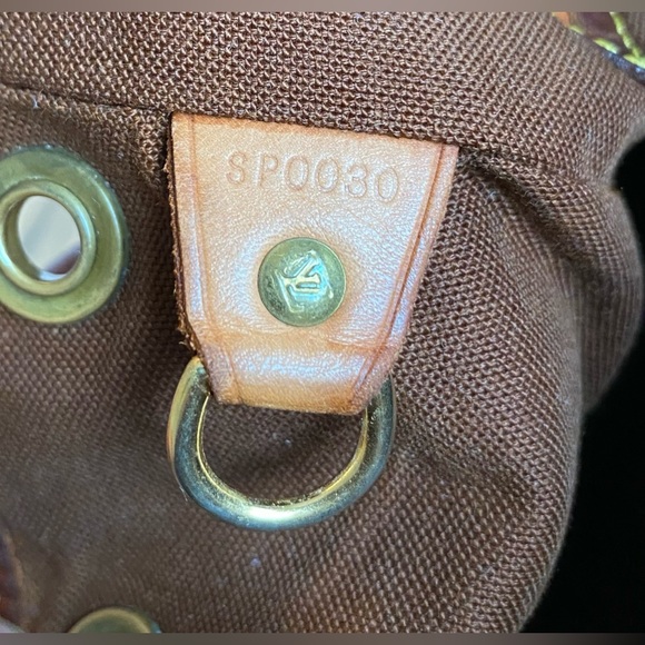 Louis Vuitton Montsouris Backpack - Picture 10 of 15